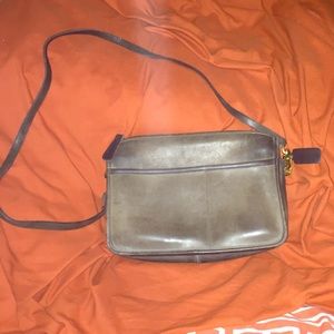 Authentic COACH Vintage RARE olive crossbody bag.